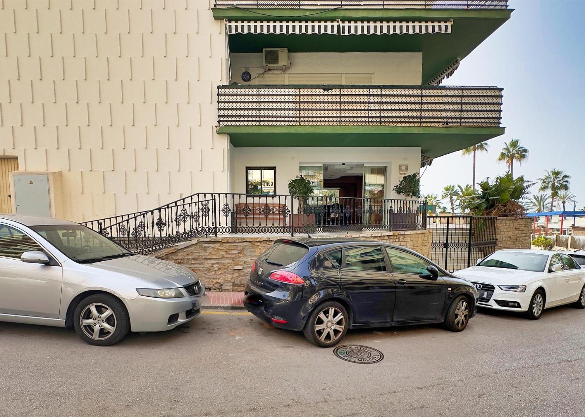 Mediterraneo 508. Fantastic Studio On The Beachfront With Sea Views. マルベーリャ エクステリア 写真