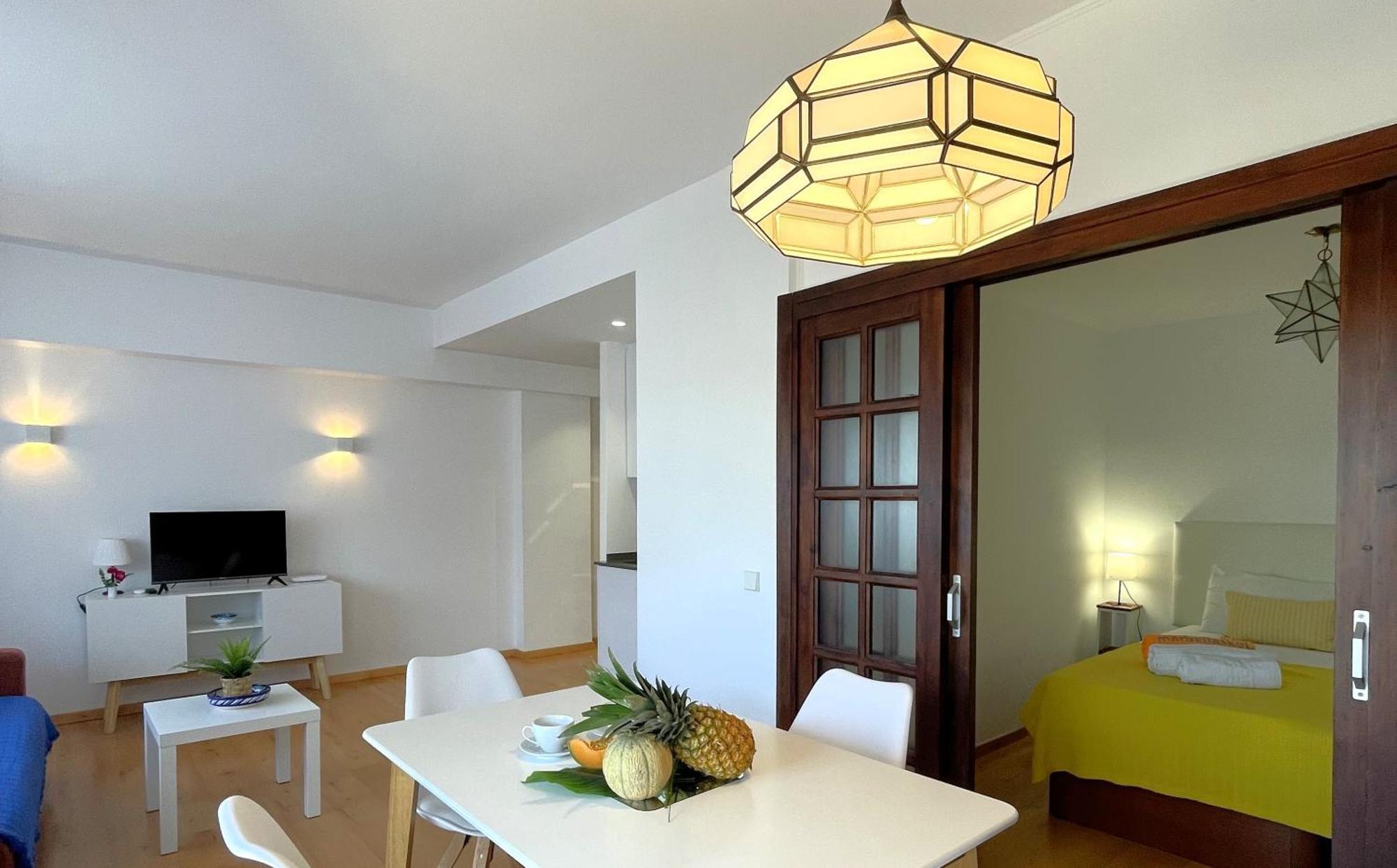 Mediterraneo 508. Fantastic Studio On The Beachfront With Sea Views. マルベーリャ エクステリア 写真